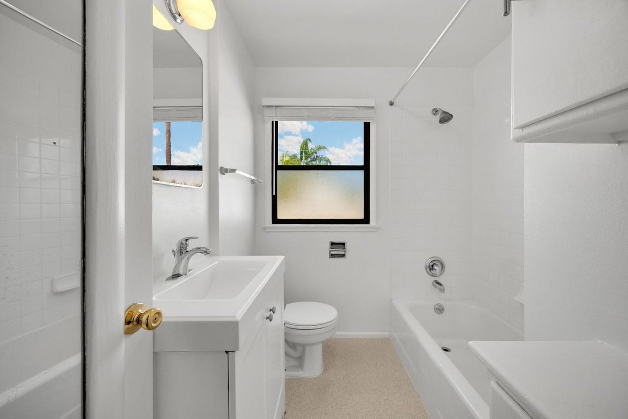 9633 Florpark St - Photo 6 of 22