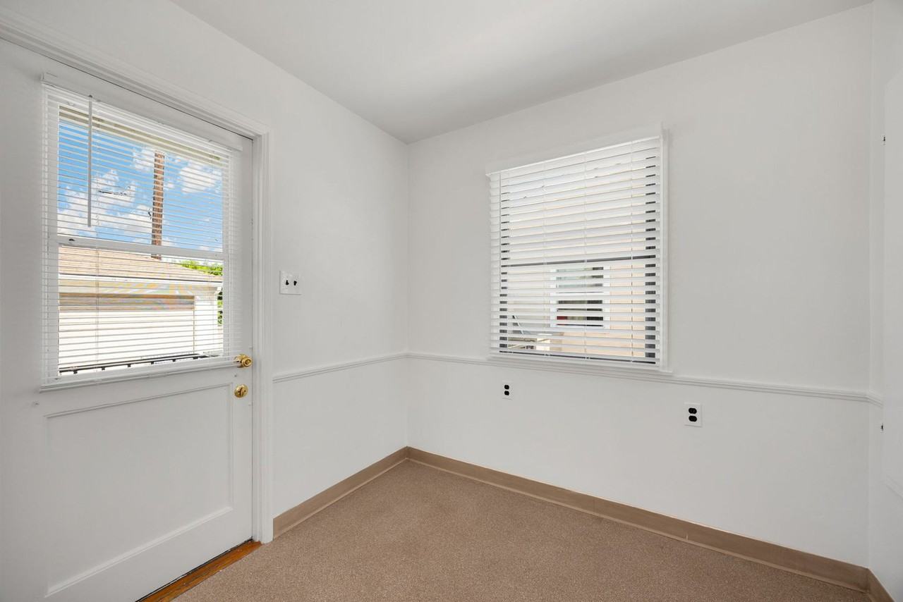 9633 Florpark St - Photo 7 of 22