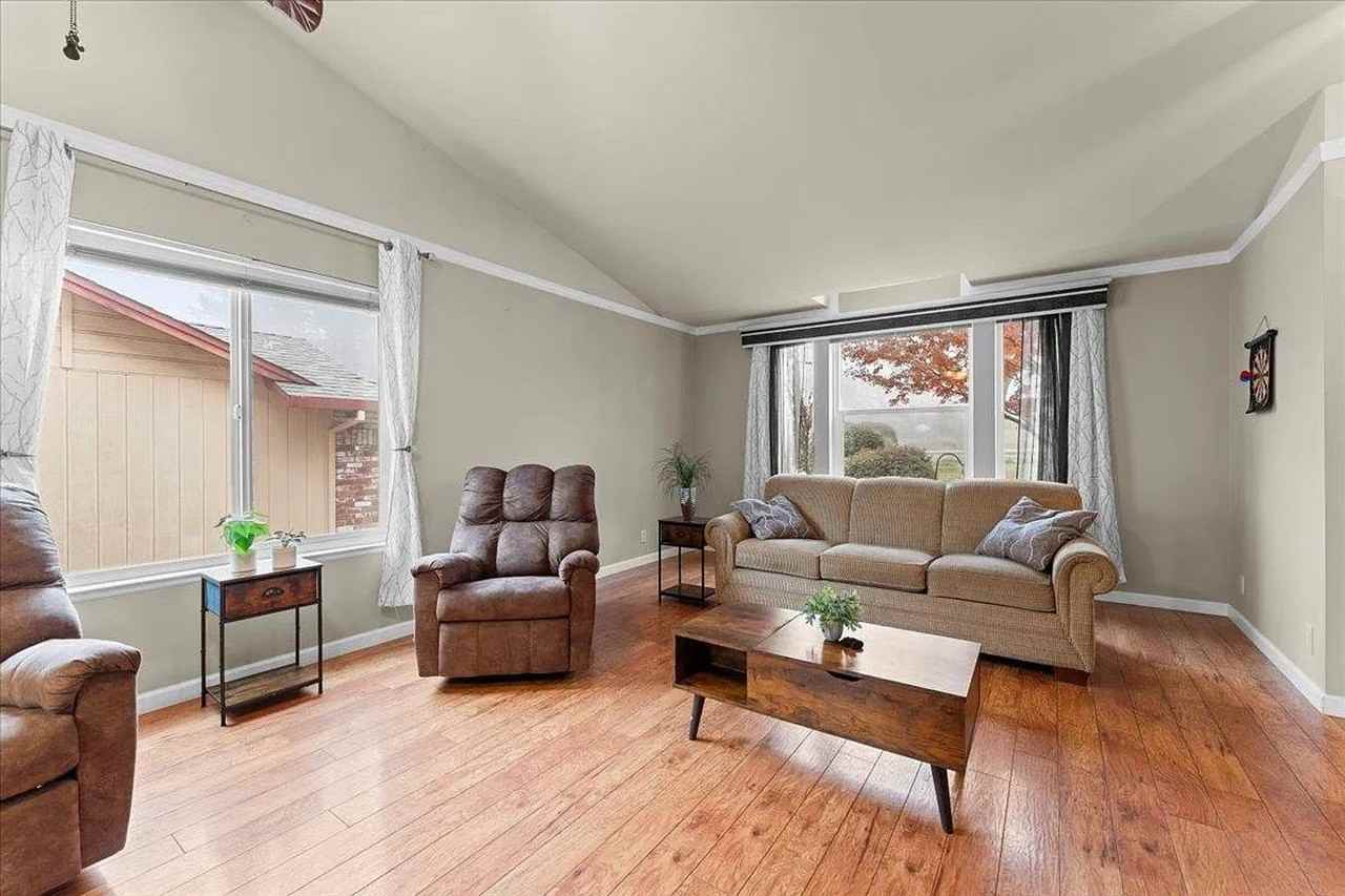 503 Hillcrest Ave - Photo 3 of 22