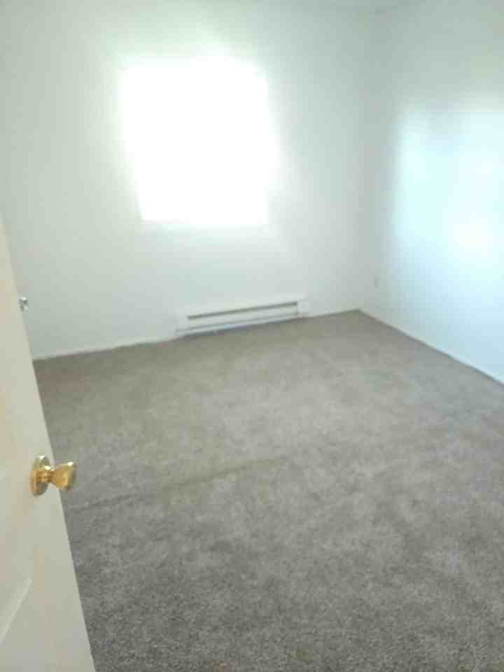 546 Granny Rd - Photo 2 of 6
