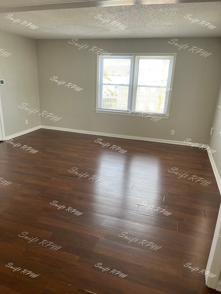 5201 East 12th Street unit B - Photo 3 of 20