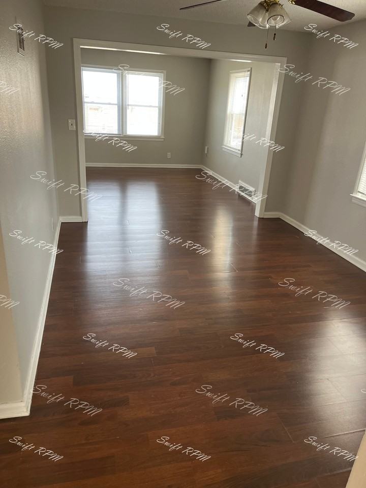 5201 East 12th Street unit B - Photo 7 of 20