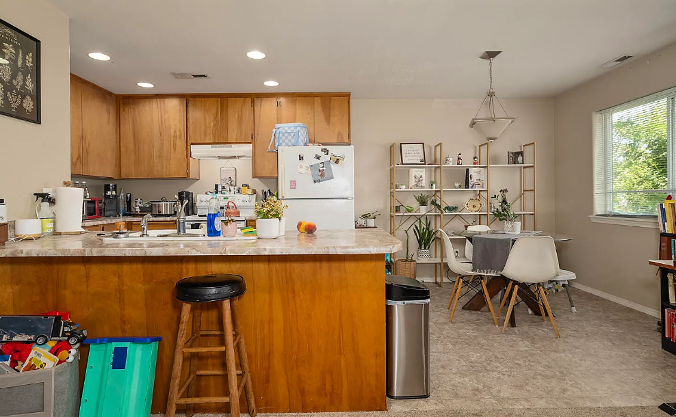 583, ID # 3167 Juniper Ridge Drive 8 - Photo 4 of 11