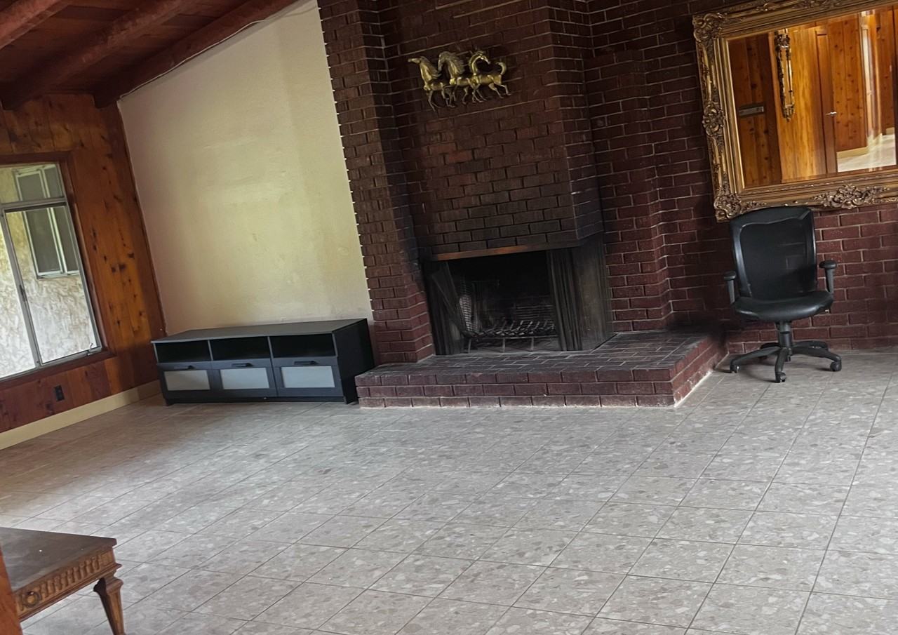 2020 Euclid Avenue - Photo 6 of 46