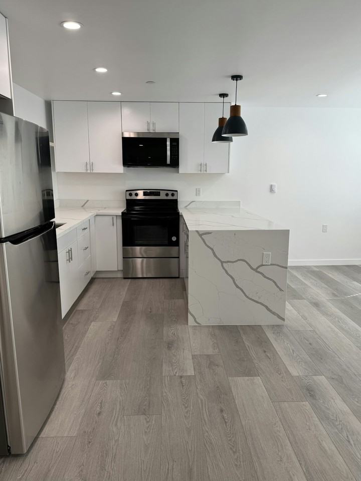 3241 23rd Street, Unit 3241-2 - Photo 3 of 16