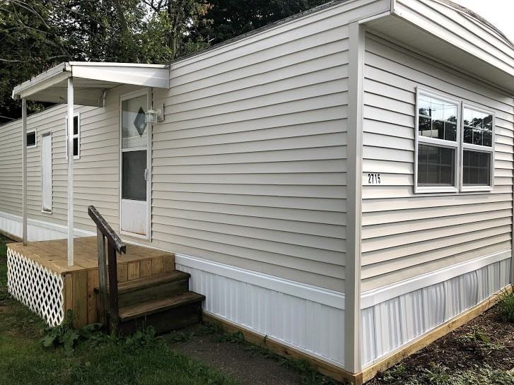 2715 Everett Drive - Photo 7 of 15