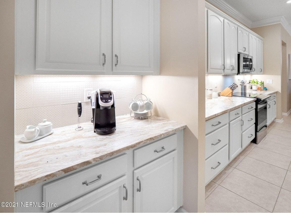 12204 Lavenhorn Road - Photo 3 of 29