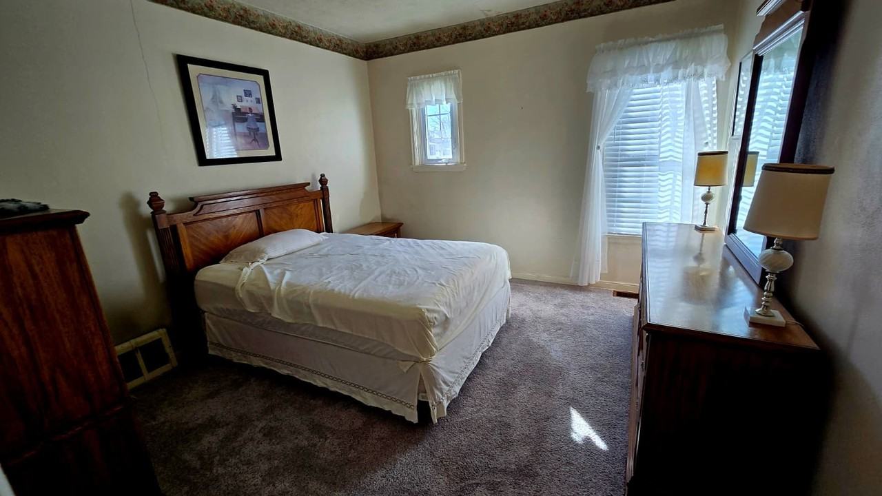 1051 Washington Street - Photo 5 of 5