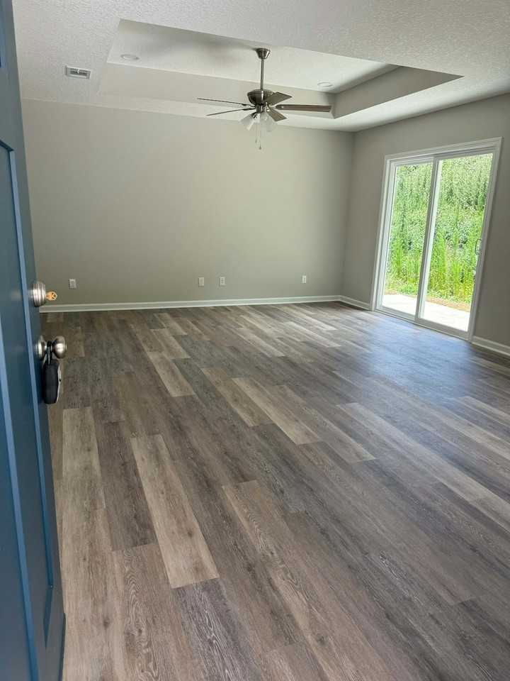 241 Crown Circle - Photo 2 of 18