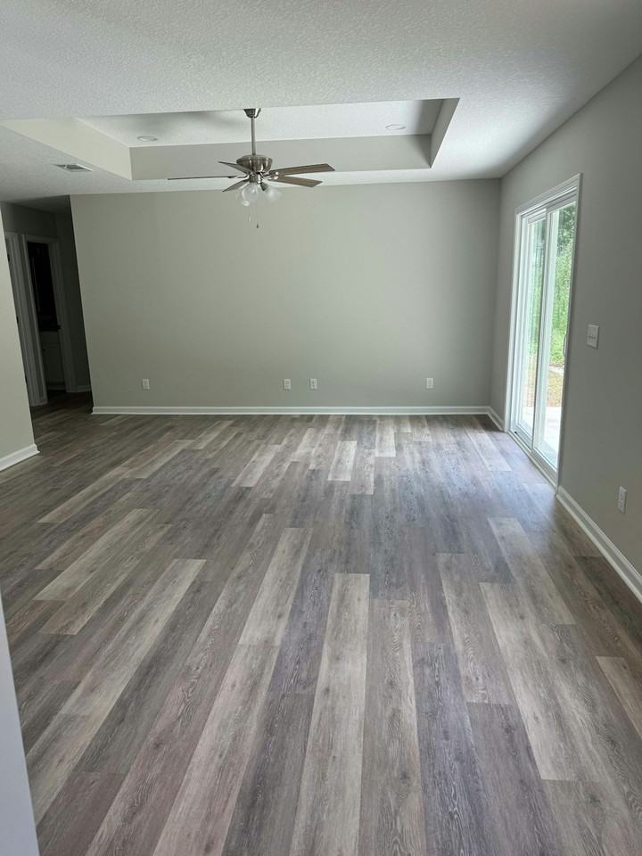 241 Crown Circle - Photo 3 of 18