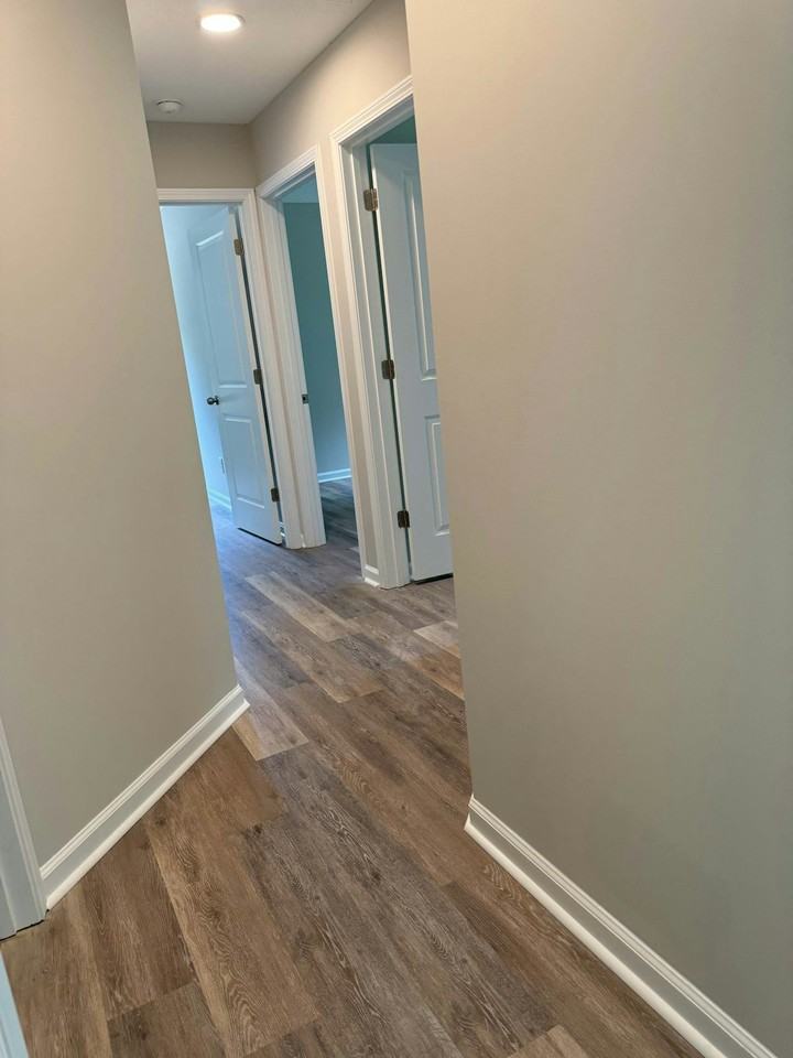 241 Crown Circle - Photo 7 of 18