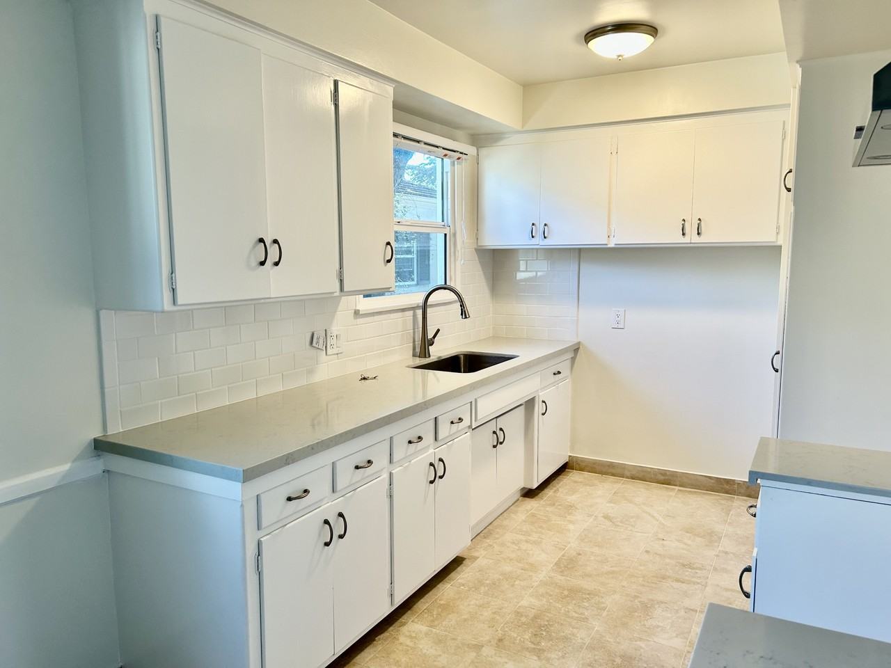 440 Mission Street - Photo 3 of 15