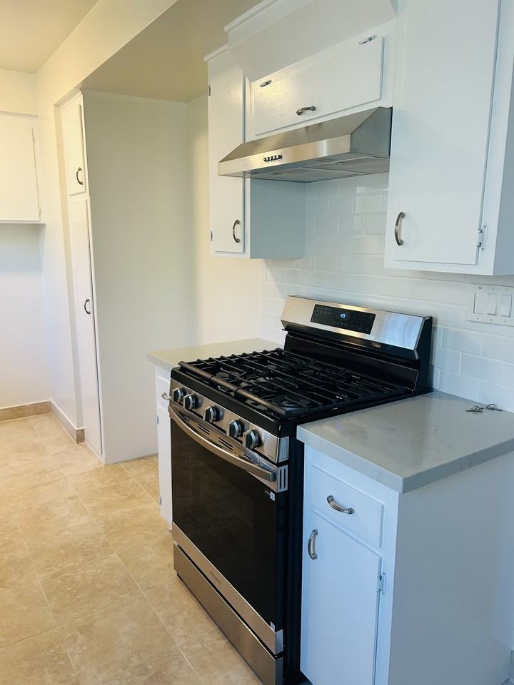 440 Mission Street - Photo 4 of 15