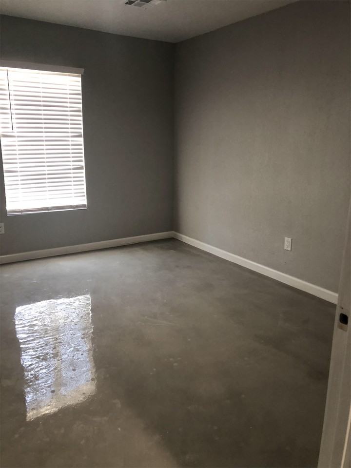 340 West Highland Avenue - Photo 3 of 11