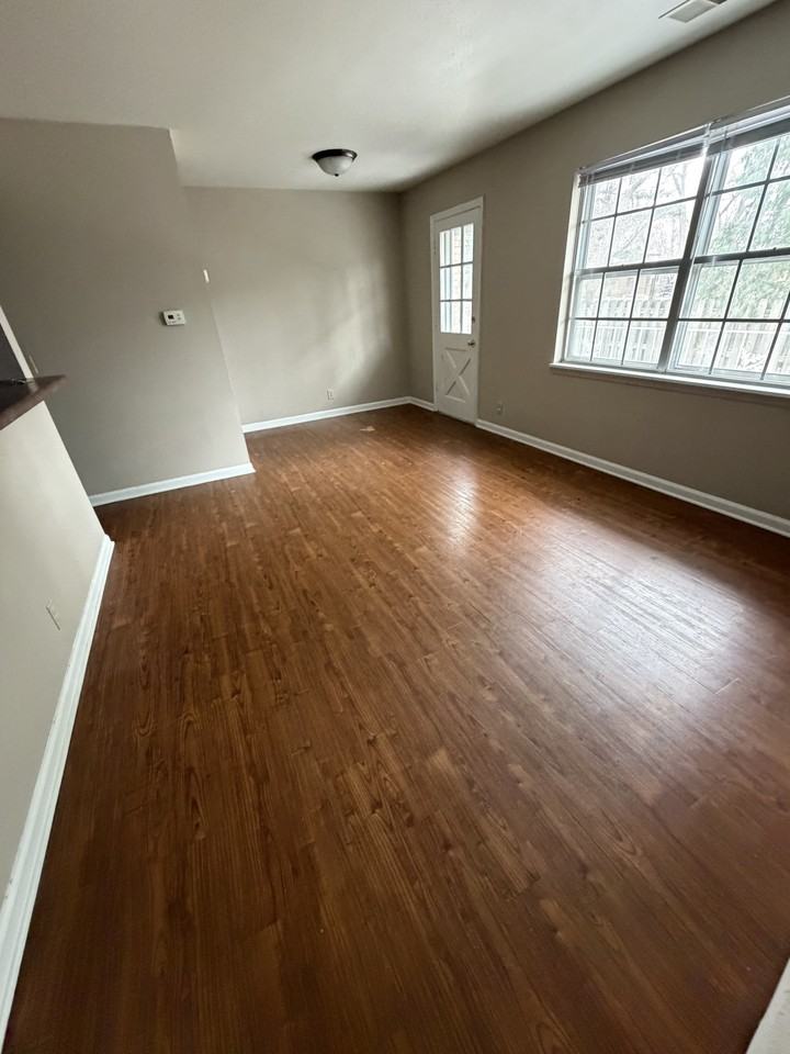 222 North Haworth Avenue - Photo 4 of 5