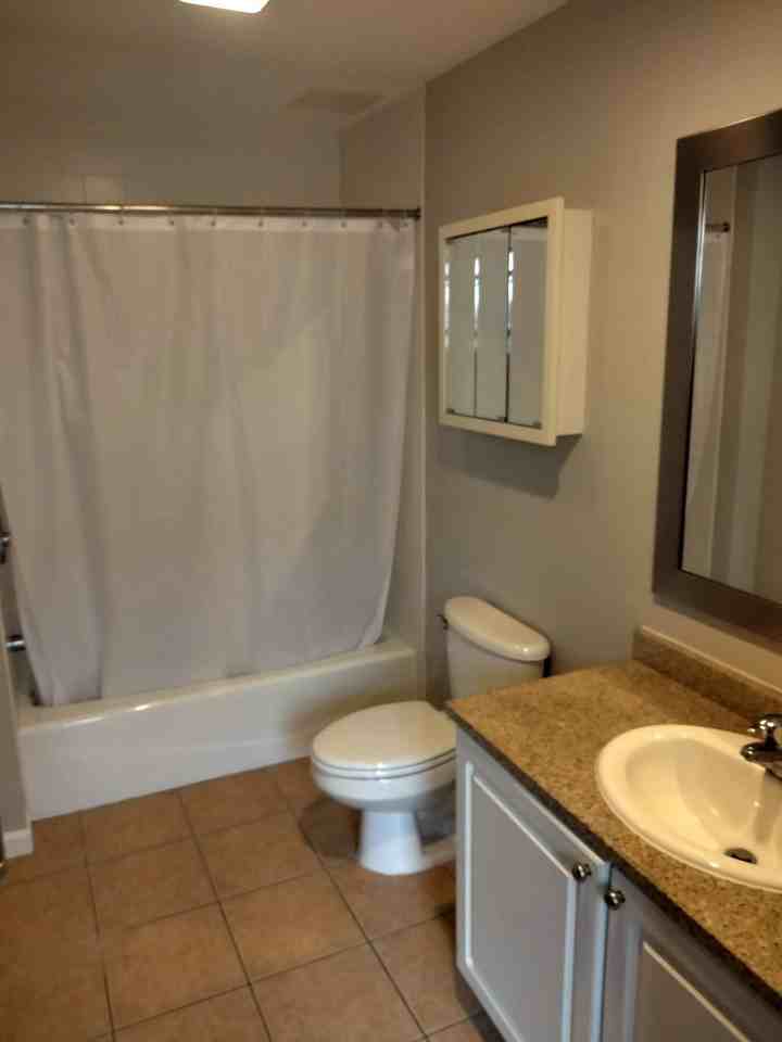 206-210 Farmington Avenue - Photo 3 of 50