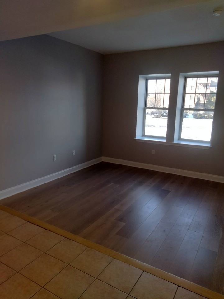 206-210 Farmington Avenue - Photo 3 of 50