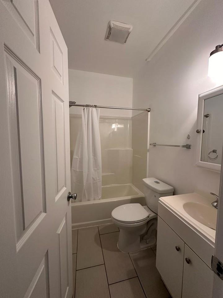 18 Hazel Street - Photo 5 of 8