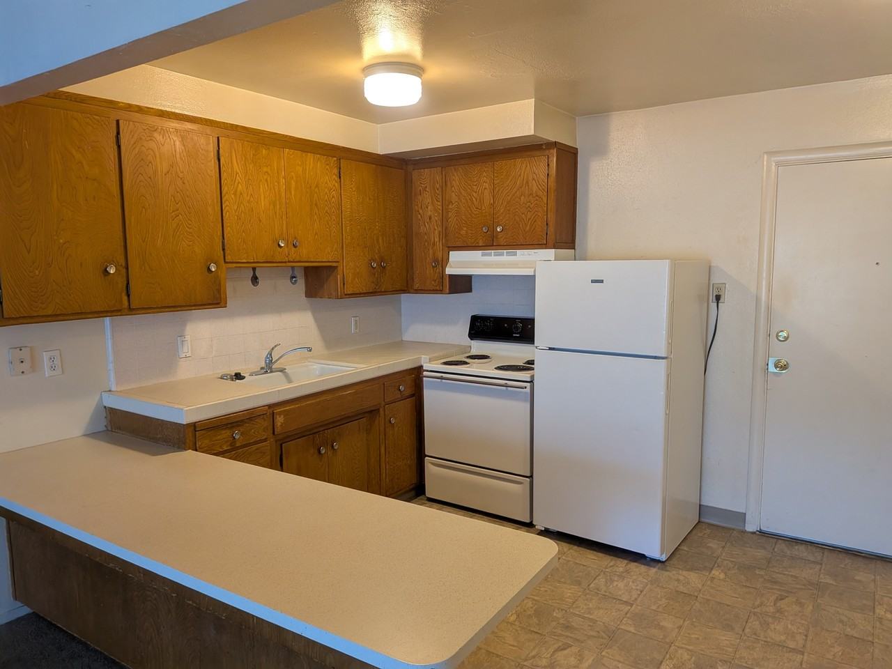 272631 - Photo 7 of 14