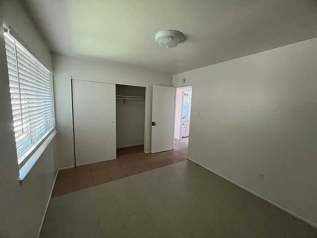 1860 Ethan Way - Photo 5 of 14