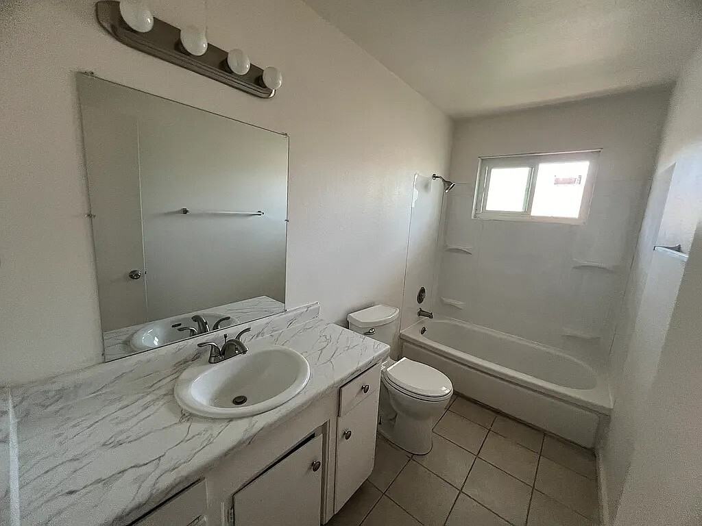 1860 Ethan Way - Photo 7 of 14