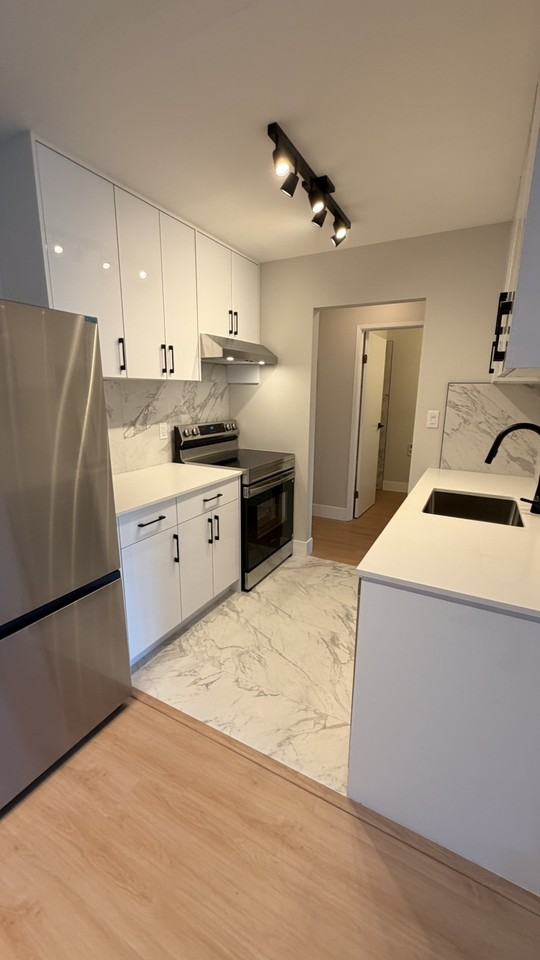 2626 St Johns St - Photo 2 of 9