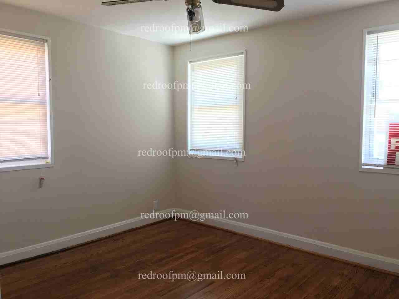 1216 N Augusta Ave #1 - Photo 5 of 10