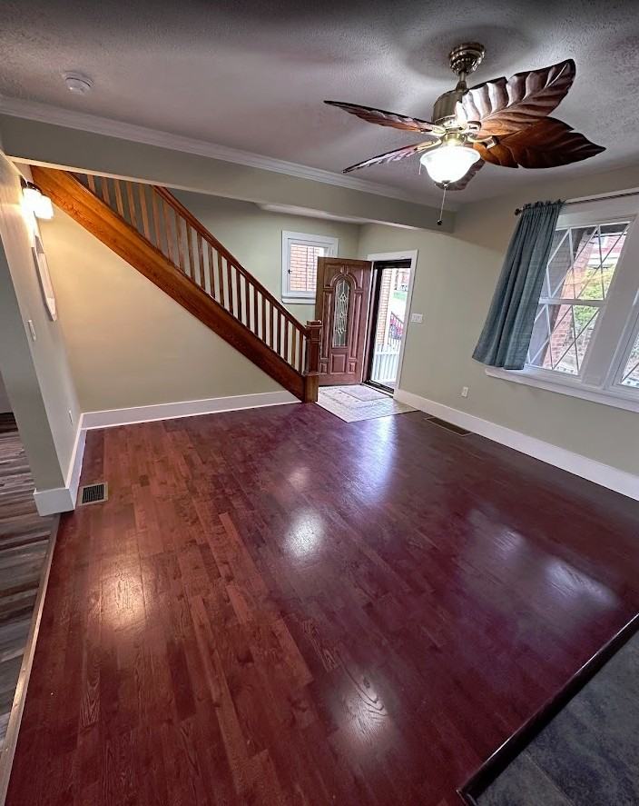 418 Carl St #1 - Photo 3 of 24