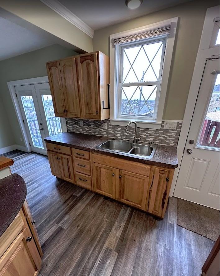 418 Carl St #1 - Photo 7 of 24