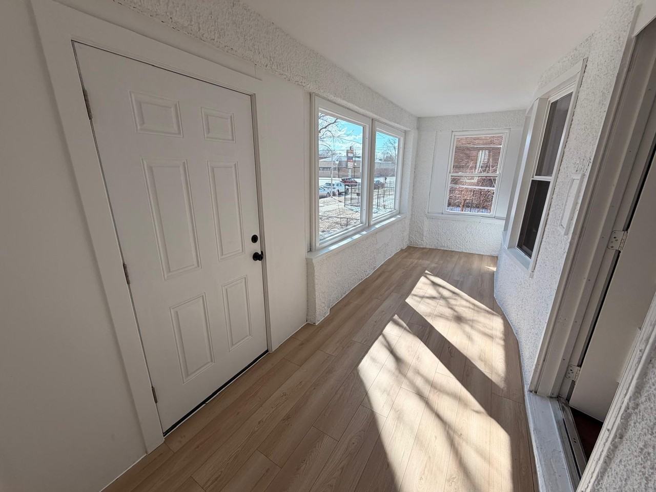 7840 S Saginaw Ave #1 - Photo 6 of 34