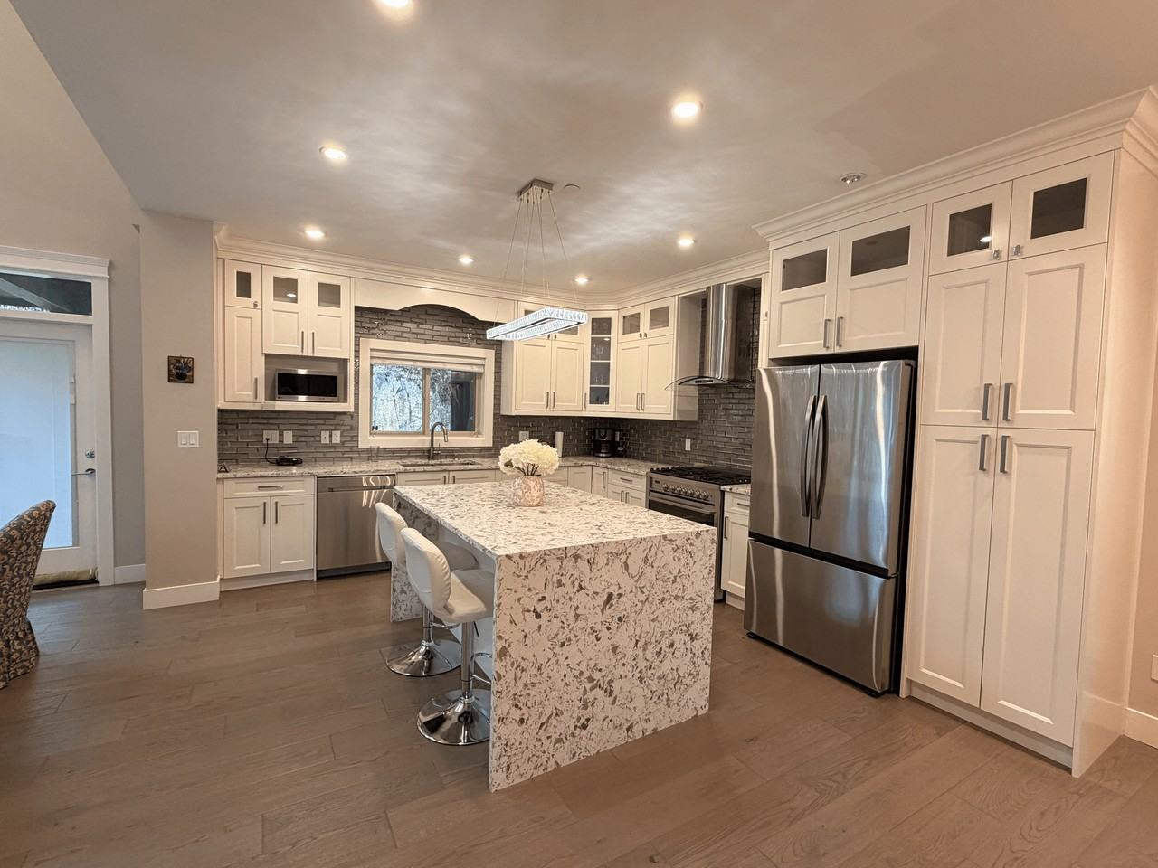 13660 Mckercher Dr #1