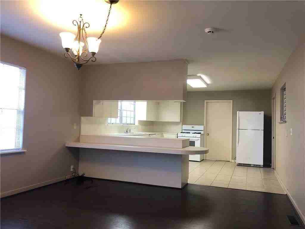 1601 N Sang Ave - Photo 4 of 13