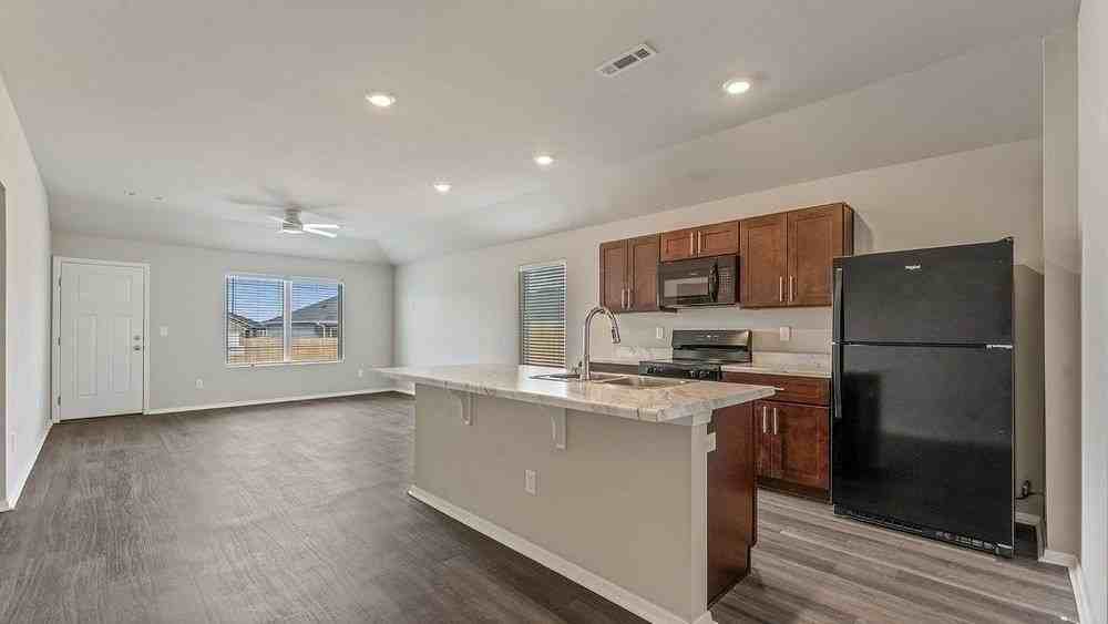 2525 E Fox Meadow St - Photo 3 of 16