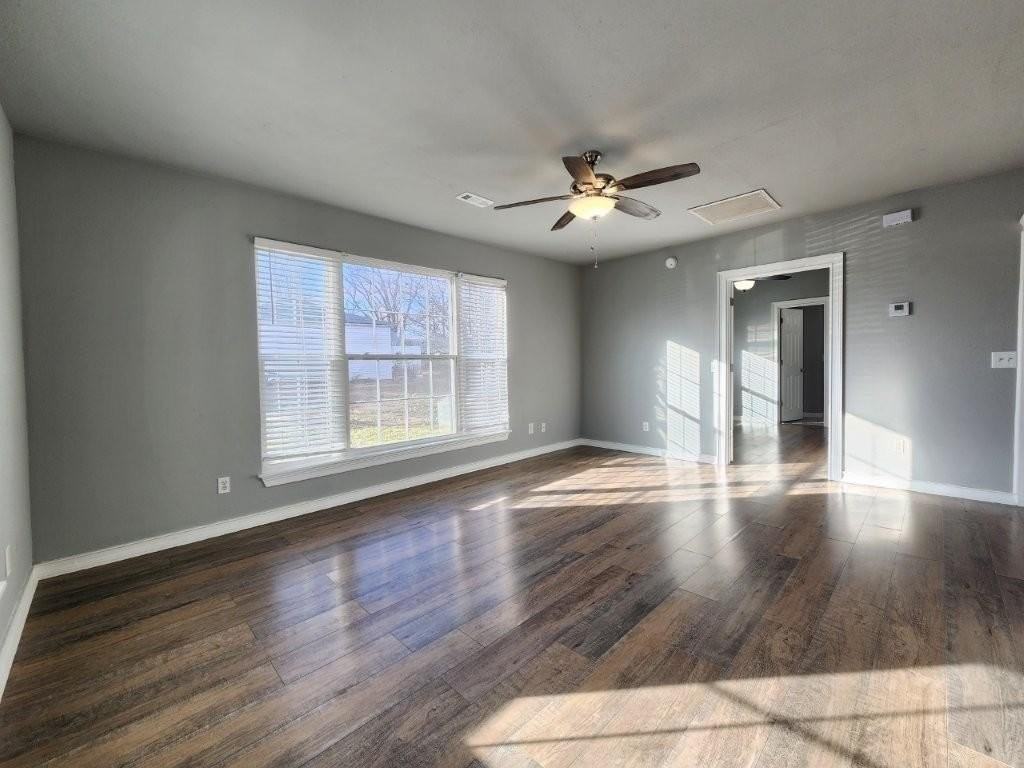 7642 Sw Regional Airport Blvd - Photo 3 of 32