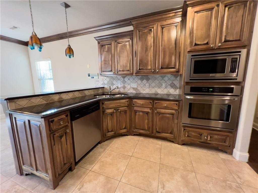 4608 W Quelinda Dr - Photo 5 of 27