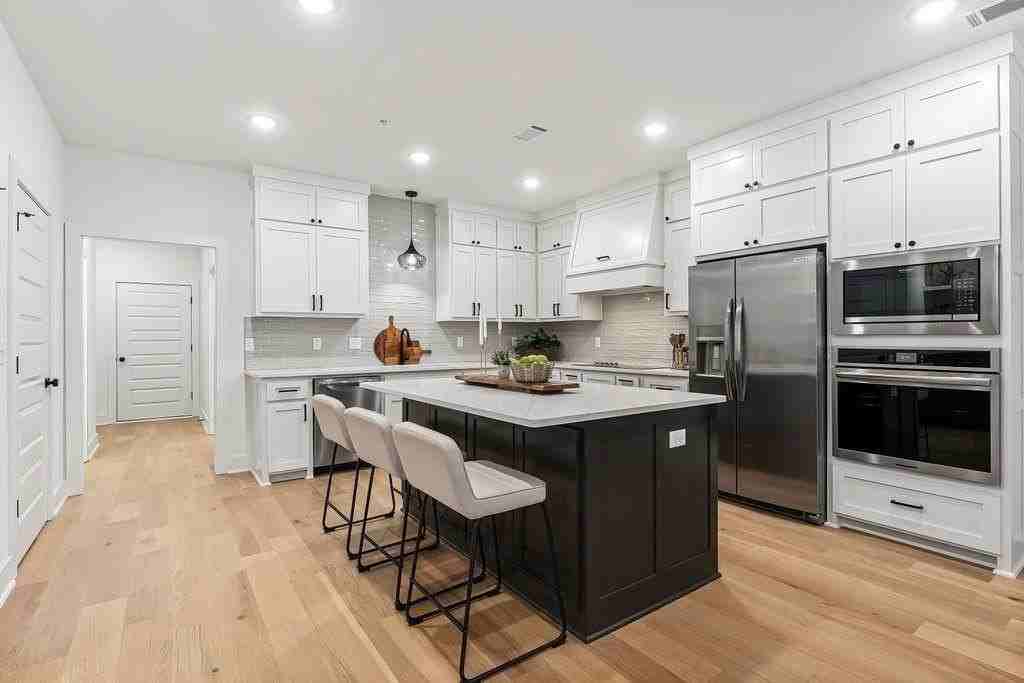 4106 W Olive St - Photo 4 of 39