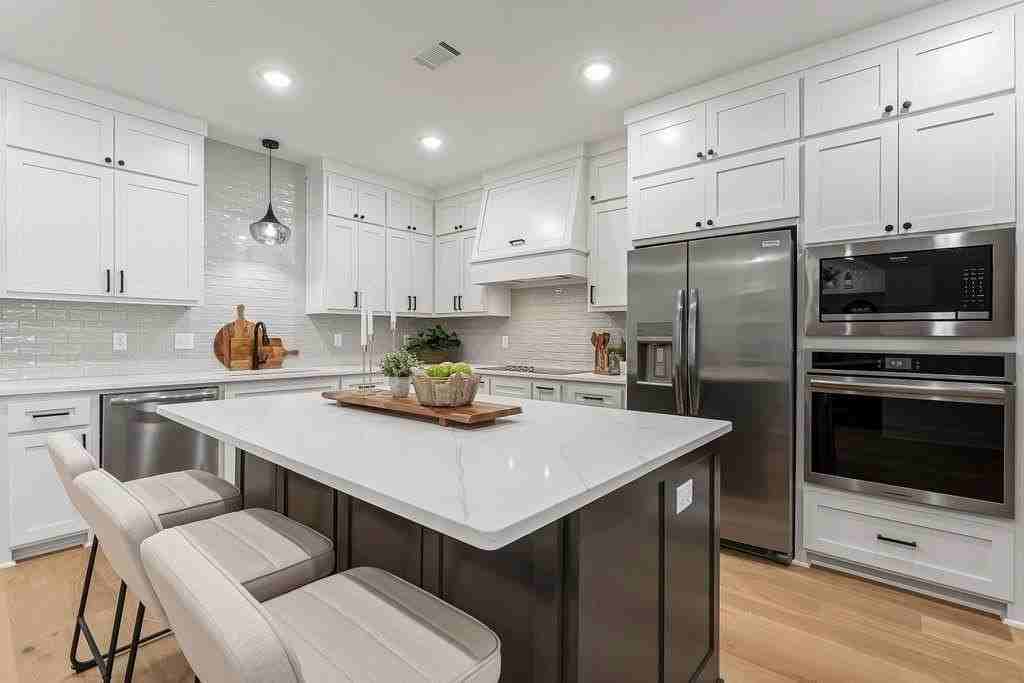 4106 W Olive St - Photo 7 of 39