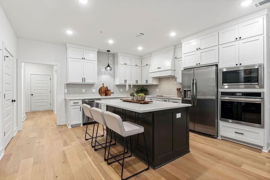 4104 W Wood St - Photo 4 of 39