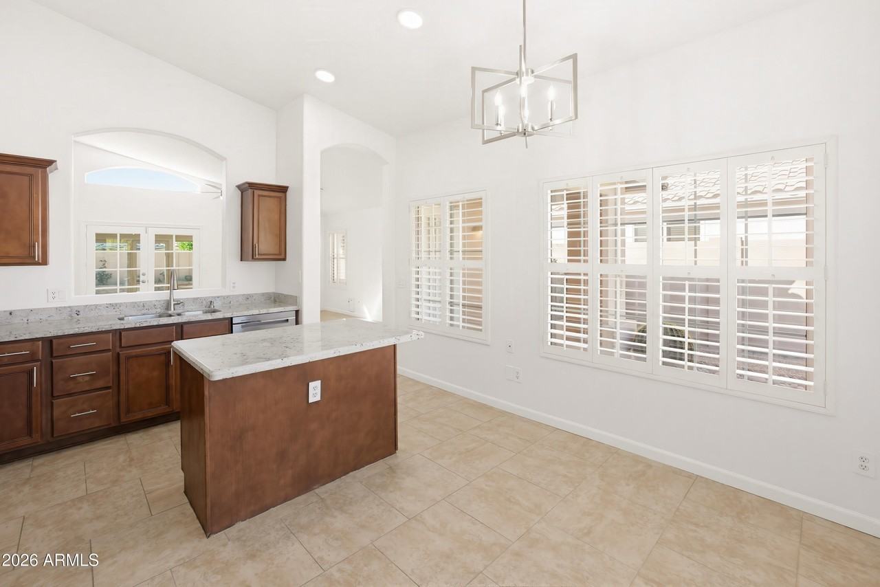 9321 E Caribbean Ln - Photo 7 of 29