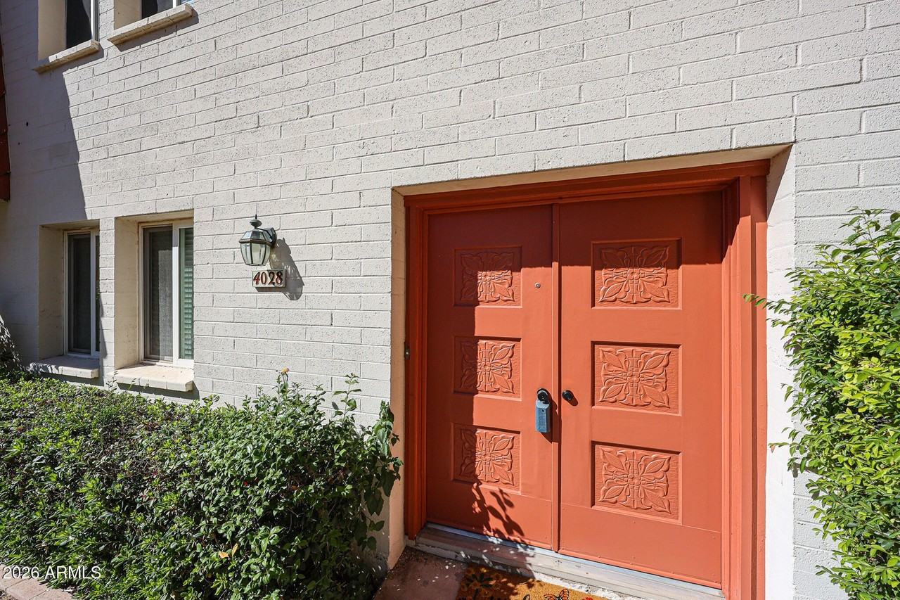 4028 N Granite Reef Rd - Photo 4 of 33