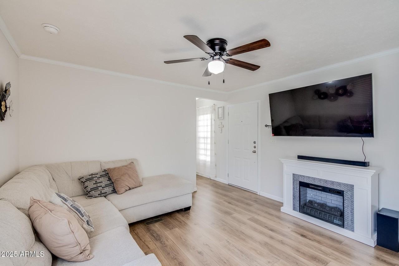 2605 W Van Buren St Lot 104 - Photo 6 of 28