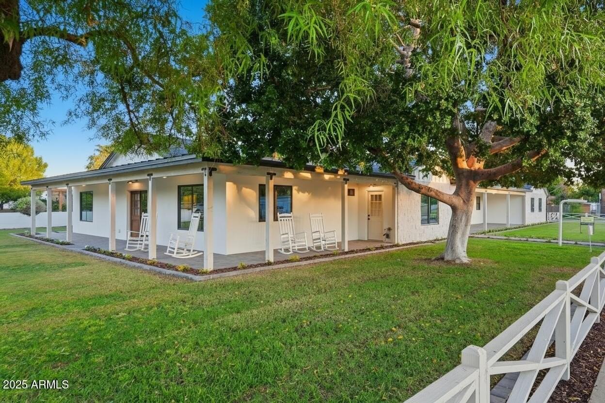 2315 N 42nd St - Photo 3 of 45