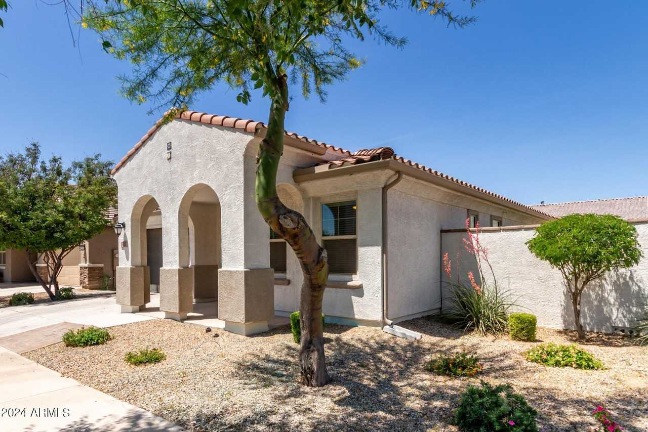 9746 E Tumbleweed Ave - Photo 4 of 47