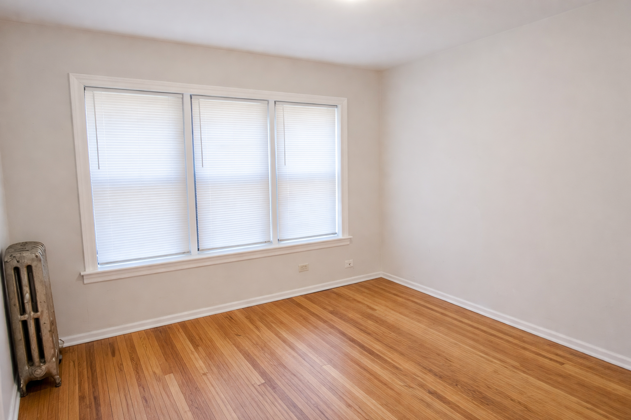 6700 S Merrill Ave #2W - Photo 4 of 7