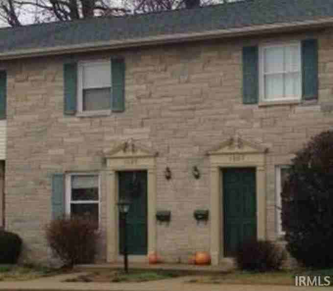 1605 S Dorchester Dr