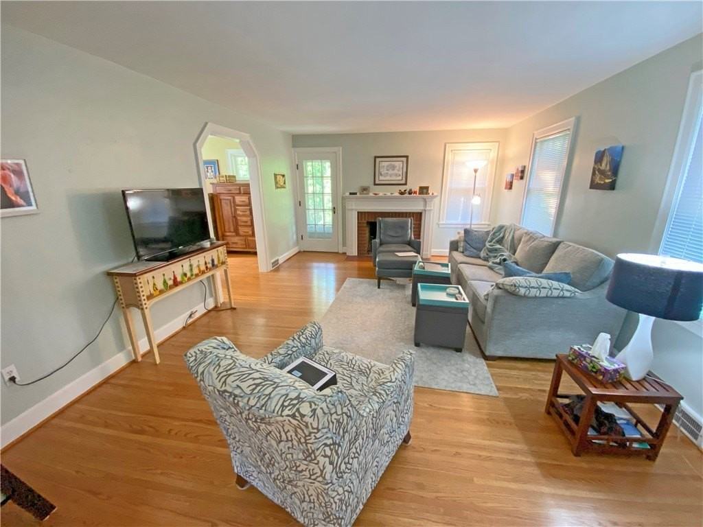 2577 Elmwood Ave - Photo 3 of 17