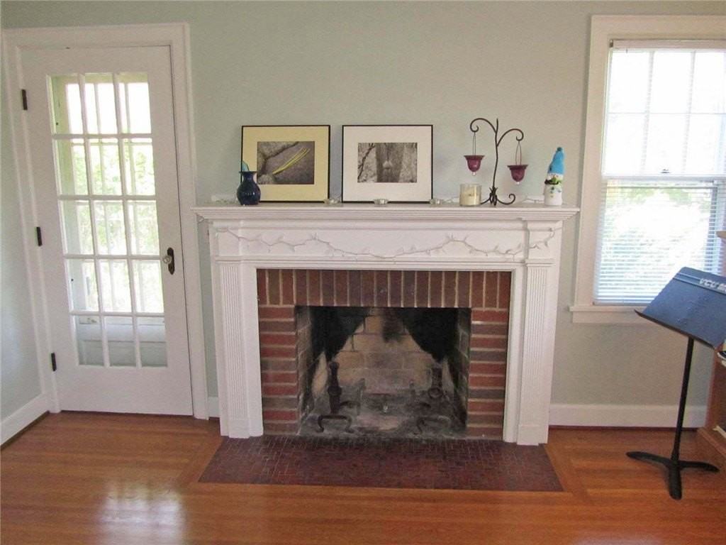 2577 Elmwood Ave - Photo 7 of 17