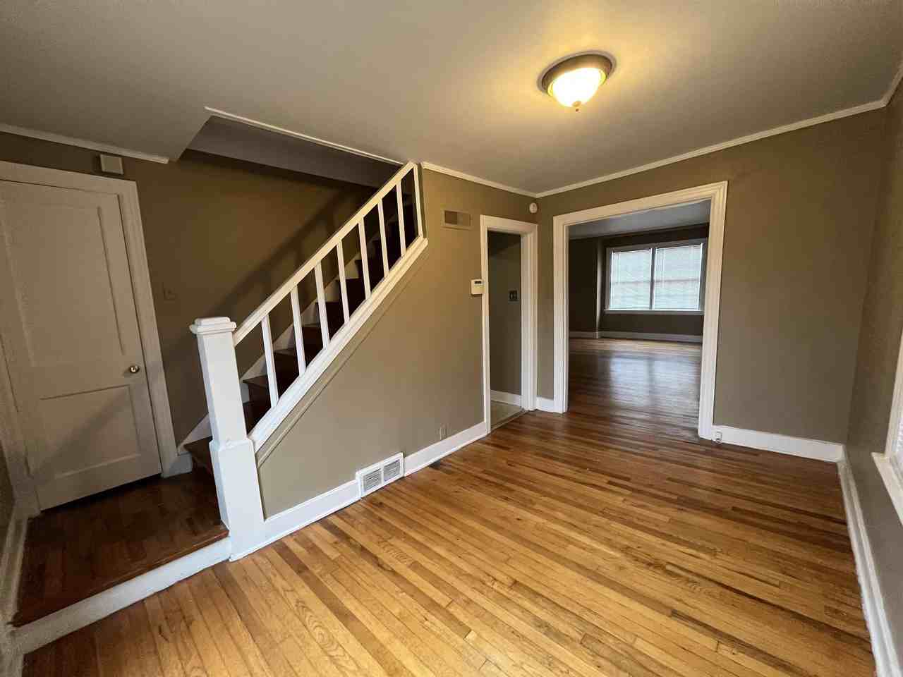 813 Beechwood St - Photo 6 of 23