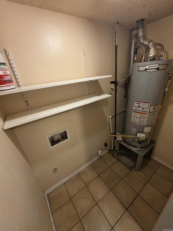 305 S Border St - Photo 7 of 7