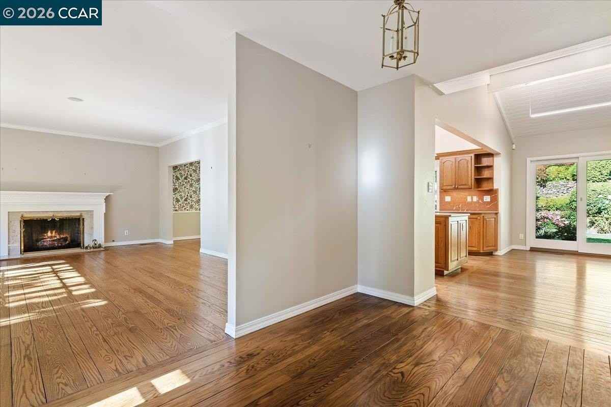 539 Dalewood Dr - Photo 4 of 30